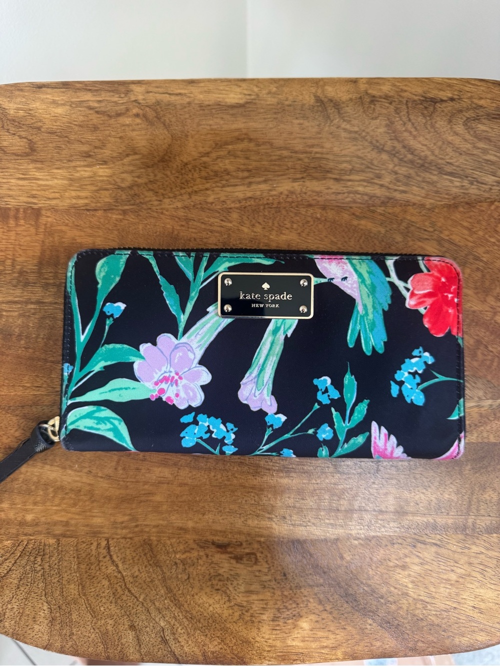 Kate Spade Zip Around Wallet